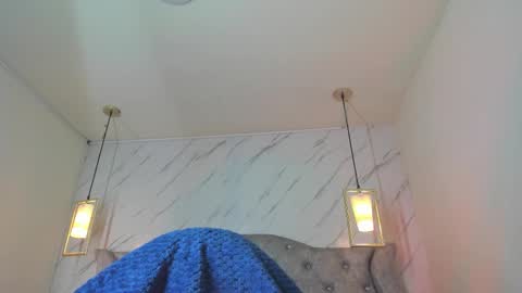   online show from March 21, 6:24 pm