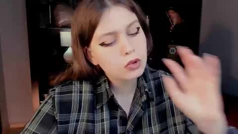 fiora online show from February 15, 7:51 am