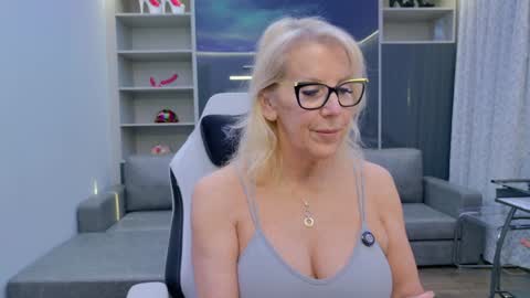 Bianca online show from February 6, 8:12 pm