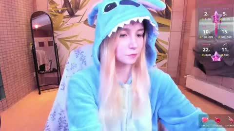 FlexiMona online show from March 22, 9:04 am