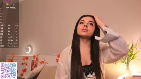 Doloras online show from December 3, 1:02 pm