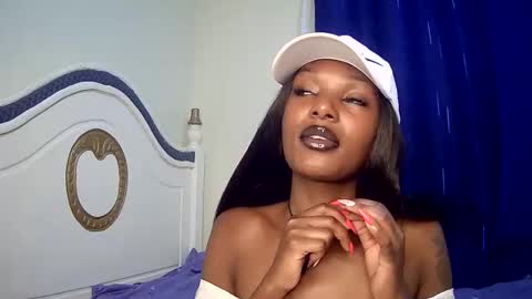 Snapshot of flirtyy_sheery chatting on February 19, 8:22 am sheery online show from February 19, 8:22 am