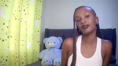 Snapshot of flirtyy_sheery chatting on September 9, 5:51 am sheery online show from September 9, 5:51 am