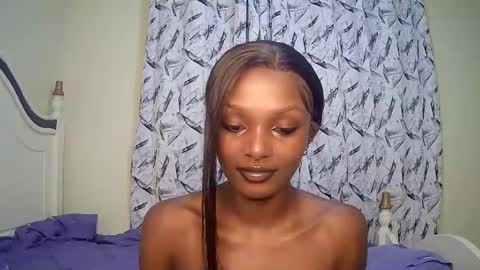 Snapshot of flirtyy_sheery chatting on February 24, 9:08 am sheery online show from February 24, 9:08 am