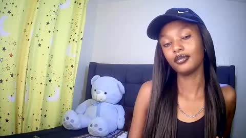 Snapshot of flirtyy_sheery chatting on September 29, 3:11 am sheery online show from September 29, 3:11 am