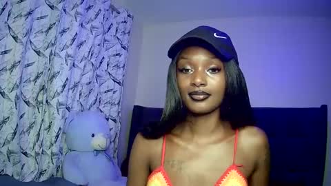 Snapshot of flirtyy_sheery chatting on February 12, 12:22 pm sheery online show from February 12, 12:22 pm