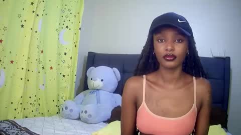 Snapshot of flirtyy_sheery chatting on October 14, 5:48 pm sheery online show from October 14, 5:48 pm