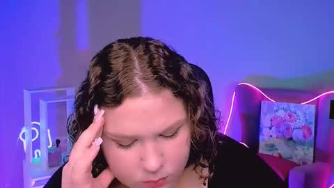 Snapshot of florenceanderson_ chatting on September 14, 9:07 am florenceanderson_ online show from September 14, 9:07 am