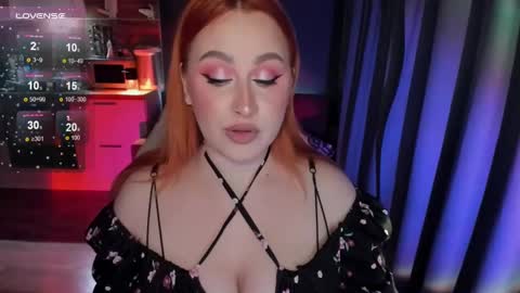 Snapshot of flower_camellia chatting on February 4, 7:44 pm Camelia online show from February 4, 7:44 pm