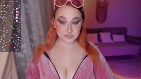 Snapshot of flower_camellia chatting on October 1, 2:49 am Camelia online show from October 1, 2:49 am