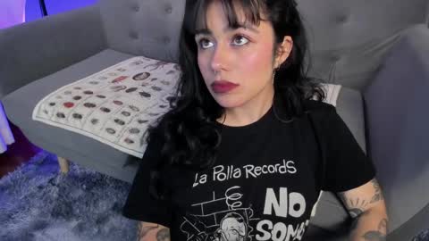 Its a pleasure to meet you. Im Flower. Help me reach 1k. Follow me. online show from April 10, 12:00 pm