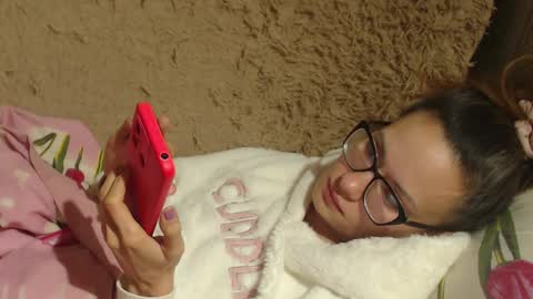 Snapshot of flowercandydoll chatting on December 16, 10:13 pm say meow and send tip  online show from December 16, 10:13 pm