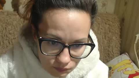 Snapshot of flowercandydoll chatting on December 28, 2:22 am say meow and send tip  online show from December 28, 2:22 am