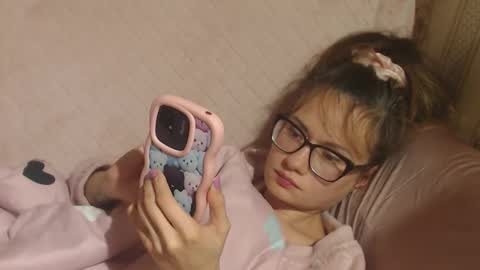 Snapshot of flowercandydoll chatting on October 26, 10:49 pm say meow and send tip  online show from October 26, 10:49 pm