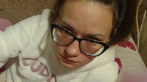 Snapshot of flowercandydoll chatting on December 20, 12:41 am say meow and send tip  online show from December 20, 12:41 am