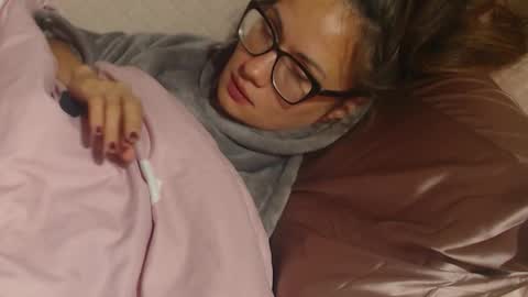 Snapshot of flowercandydoll chatting on September 28, 11:10 pm say meow and send tip  online show from September 28, 11:10 pm