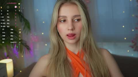 Adeline online show from January 28, 8:04 am