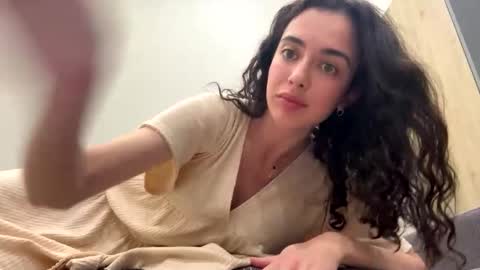 Snapshot of forbiddennvelvet chatting on October 18, 7:26 pm forbiddennvelvet online show from October 18, 7:26 pm