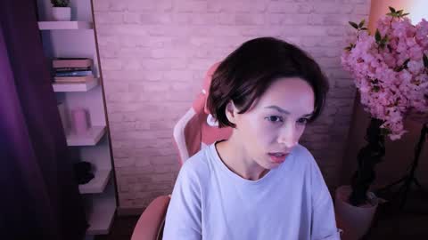 Vivian online show from September 24, 11:20 am