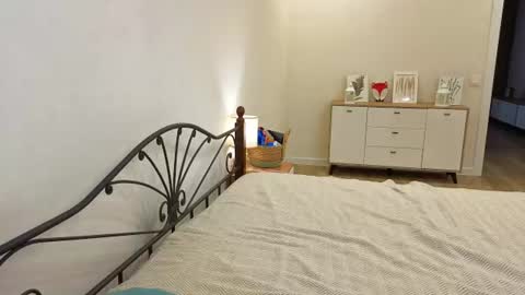 Forty online show from August 5, 7:26 am