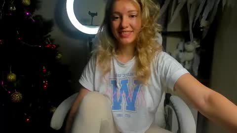 Foxy online show from December 19, 12:59 am