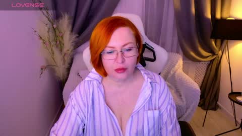 Lola online show from May 4, 6:06 am