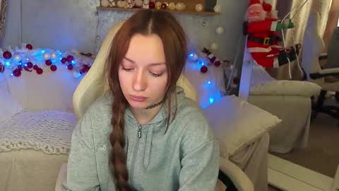 Maya online show from December 14, 11:32 pm