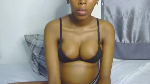 foxypennyy online show from November 16, 8:38 am