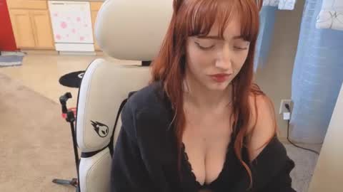 beautiful blair online show from November 19, 10:10 pm