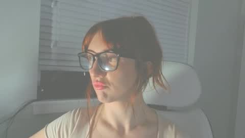 beautiful blair online show from December 18, 4:39 am