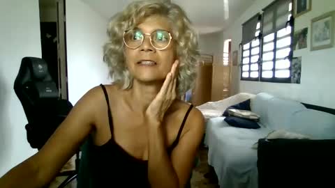 francelune online show from February 8, 10:29 am