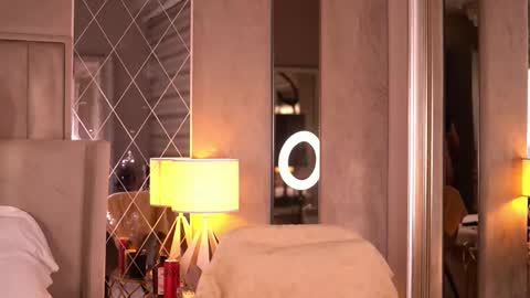 francescadante online show from February 3, 6:33 am