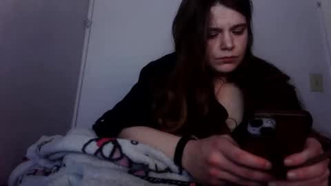 francescafey online show from April 12, 7:55 am