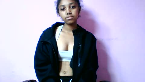 francia333068 online show from June 15, 6:02 am