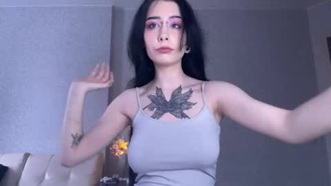 Snapshot of frau_basted chatting on February 10, 1:01 pm mistress Bastet and  mintcola online show from February 10, 1:01 pm