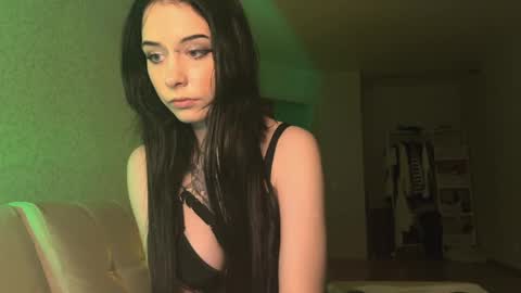 Snapshot of frau_basted chatting on January 23, 3:01 pm mistress Bastet and  mintcola online show from January 23, 3:01 pm