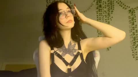 Snapshot of frau_basted chatting on March 2, 4:03 pm mistress Bastet and  mintcola online show from March 2, 4:03 pm