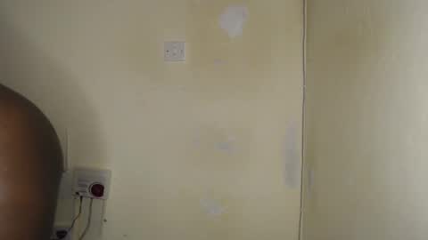 Snapshot of freaky_ass chatting on October 16, 3:47 pm Berry online show from October 16, 3:47 pm