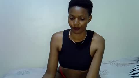 mia  online show from January 16, 8:38 pm