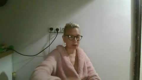 Diana online show from February 18, 1:59 am