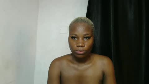 frekkymorelle online show from March 3, 6:09 am