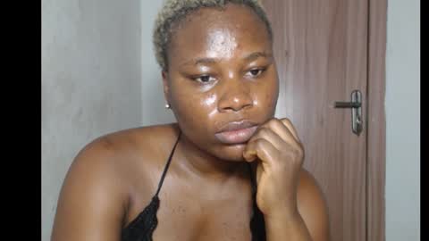 frekkymorelle online show from October 8, 9:24 am