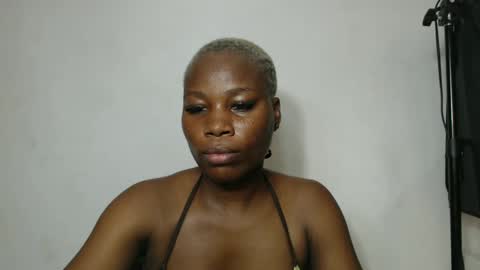 frekkymorelle online show from March 1, 6:32 pm