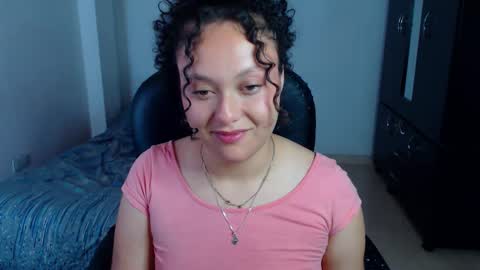 Snapshot of freud_x_louise1 chatting on October 7, 5:34 am Louise online show from October 7, 5:34 am
