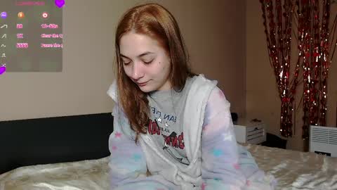 FreyaOliver online show from March 29, 9:47 pm