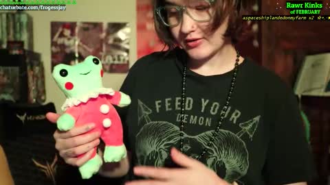   Jaywise Frogfoot  online show from February 3, 10:01 pm