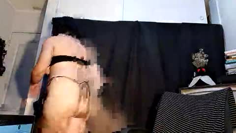 Demian online show from February 5, 2:03 am