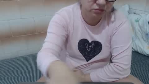 Ella online show from December 21, 6:52 am