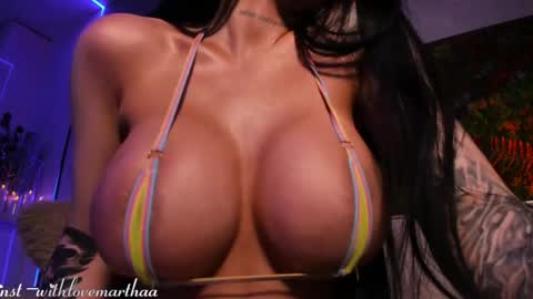   online show from April 22, 10:51 pm