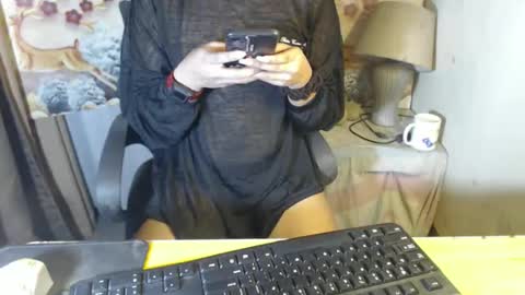 Snapshot of fuckingjoy07 chatting on October 22, 7:52 pm AIRA online show from October 22, 7:52 pm